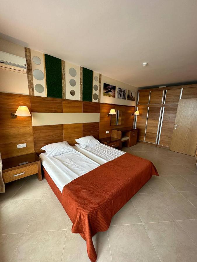 Briz Beach Apartments - Section B Slântsjev Brjag Eksteriør bilde