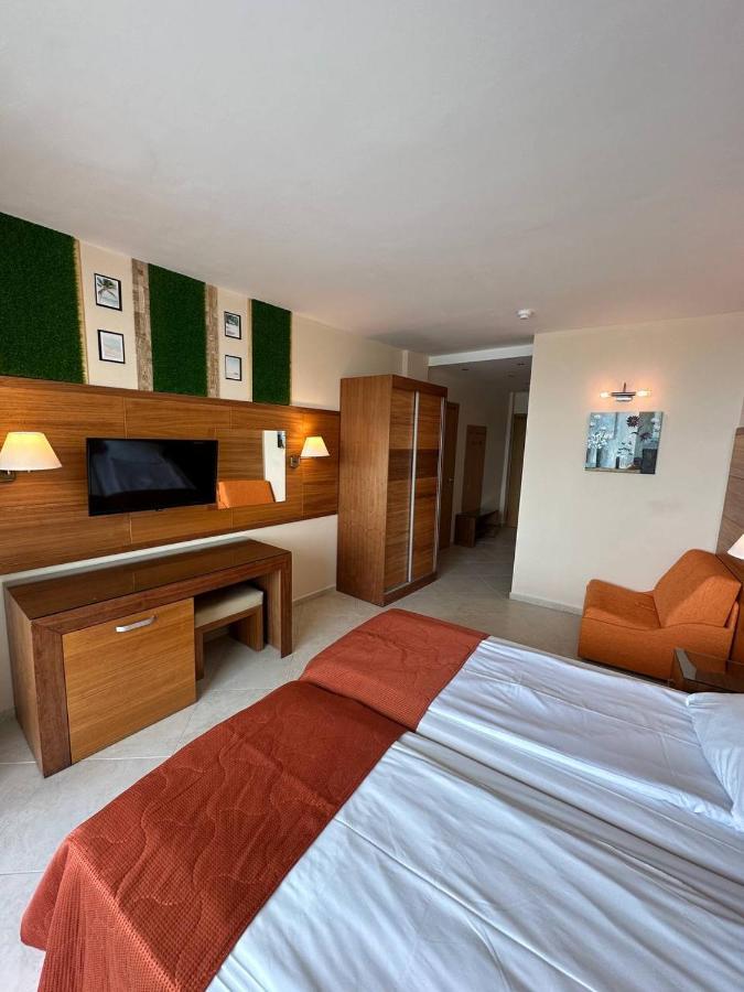 Briz Beach Apartments - Section B Slântsjev Brjag Eksteriør bilde